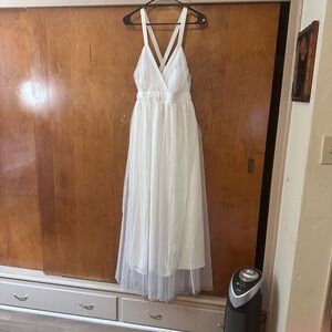 White V-Neck Tulle Maxi Dress